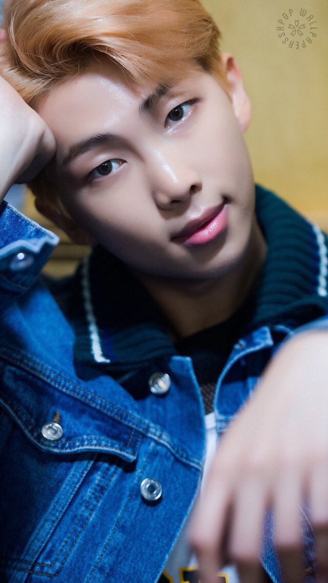 _nambeom's tweet photo. If ᴡᴇ ᴀʀᴇ ᴛᴏɢᴇᴛʜᴇʀ, ᴇᴠᴇɴ ᴛʜɪs ᴇɴᴅʟᴇss ᴍᴀᴢᴇ ɪs ᴀ ᴘᴀʀᴀᴅɪsᴇ @BTS_twt #ARMYSelcaDay https://t.co/O4Z2jJ3BOr