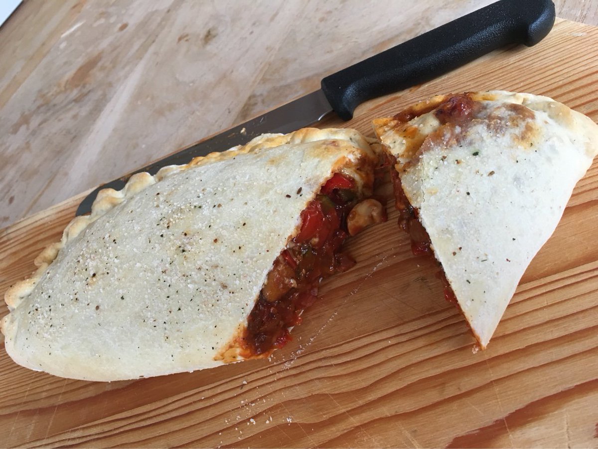 Pizza calzone. #chicascooking