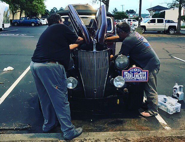 jamestownking's tweet photo. #RaceUpdates 6/3/18: "#TeamRuff What a long day! We started in Jackson, Mississippi, and are now in Austin,Texas! We were on the road from 7 in the morning to 7 at night!” SUBSCRIBE HERE: https://t.co/jFL3V6J6Qs. Follow us on Facebook &amp; Instagram #Drive4StageIV. @metavivor https://t.co/OXtxHfXDX2