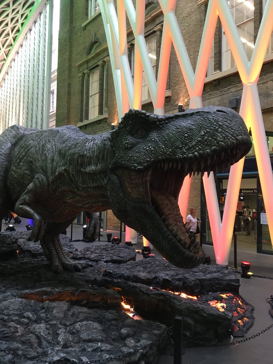 MattBolton82's tweet photo. Dinosaurs are here! #jurassiclondon https://t.co/e1s9q3svEK