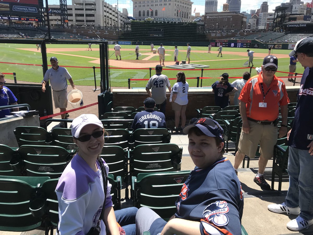 steverhea74's tweet photo. Al and Roo are here too #TigersPics https://t.co/Pi6mlGPVHf