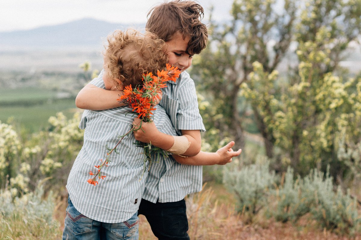 teacollection's tweet image. Adventures don’t always call for a passport... so many unique experiences await right here in our own backyard! This summer, we've asked Tea families across the US to show us around their cities &amp;amp; share what makes them special. First stop, small-town Utah: bit.ly/2Llflr3