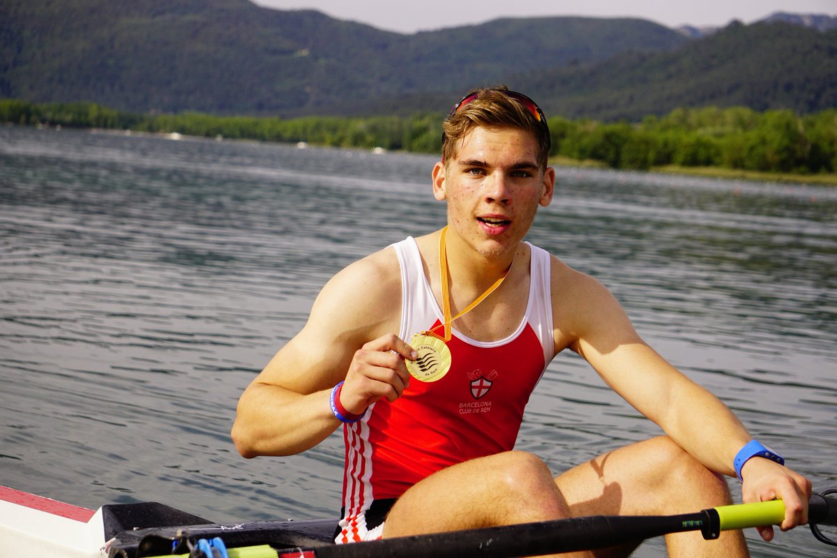 Barcelona Club de Rem tweet media