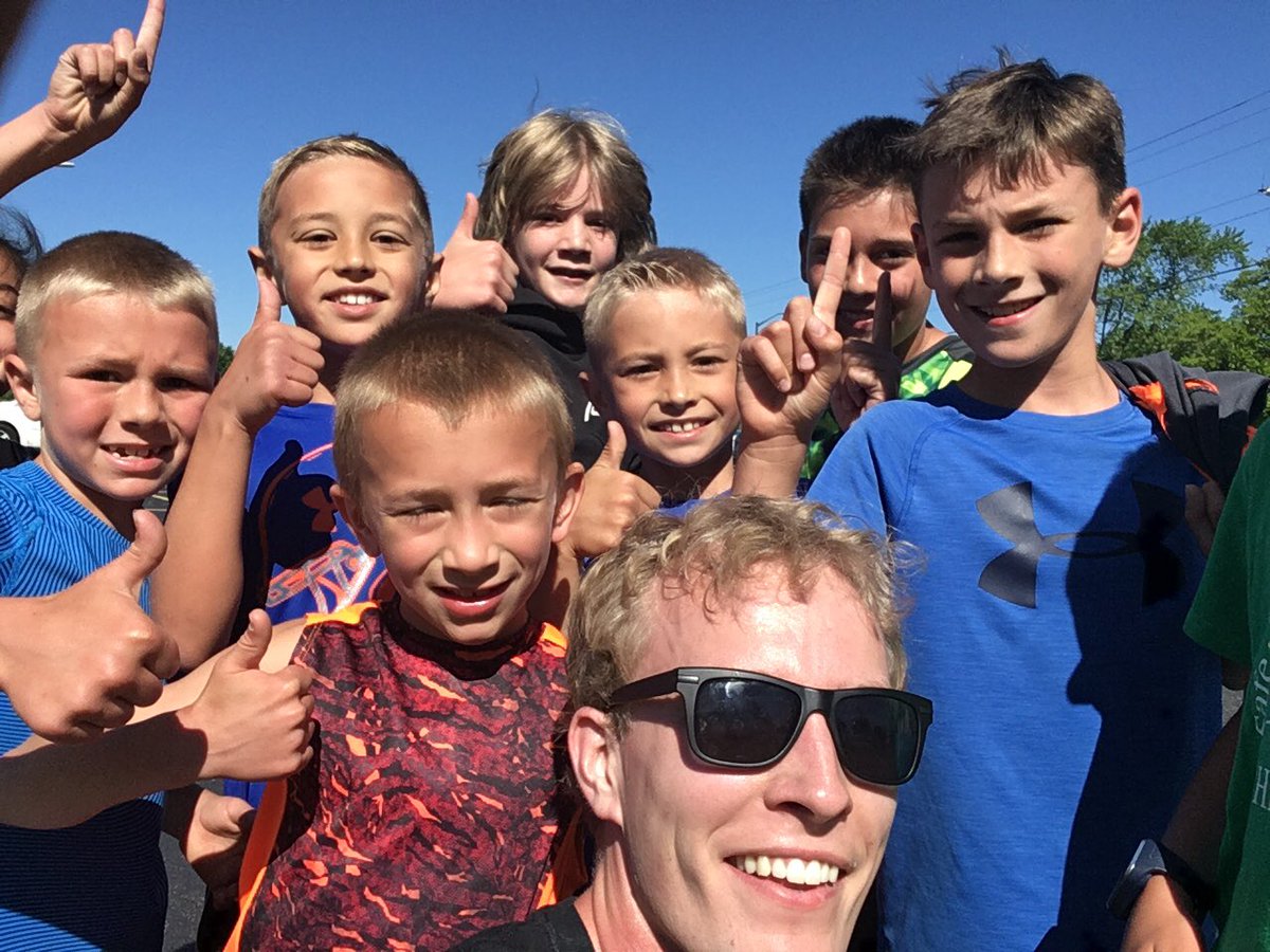 JoelInOne's tweet photo. Follow-up tweet— 5th grader Ben T. set an unofficial course record in a narrow victory. Ya boy took the silver... good times had by all #FieldDay18 https://t.co/n76hqy5pim
