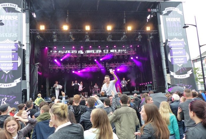 John West, MAAN, John de Bever en de band RONDÉ op de <a href="/VeerseDag/">Veerse Dag</a> Raamsdonksveer: onsbrabant.com/nieuws/eerste-…