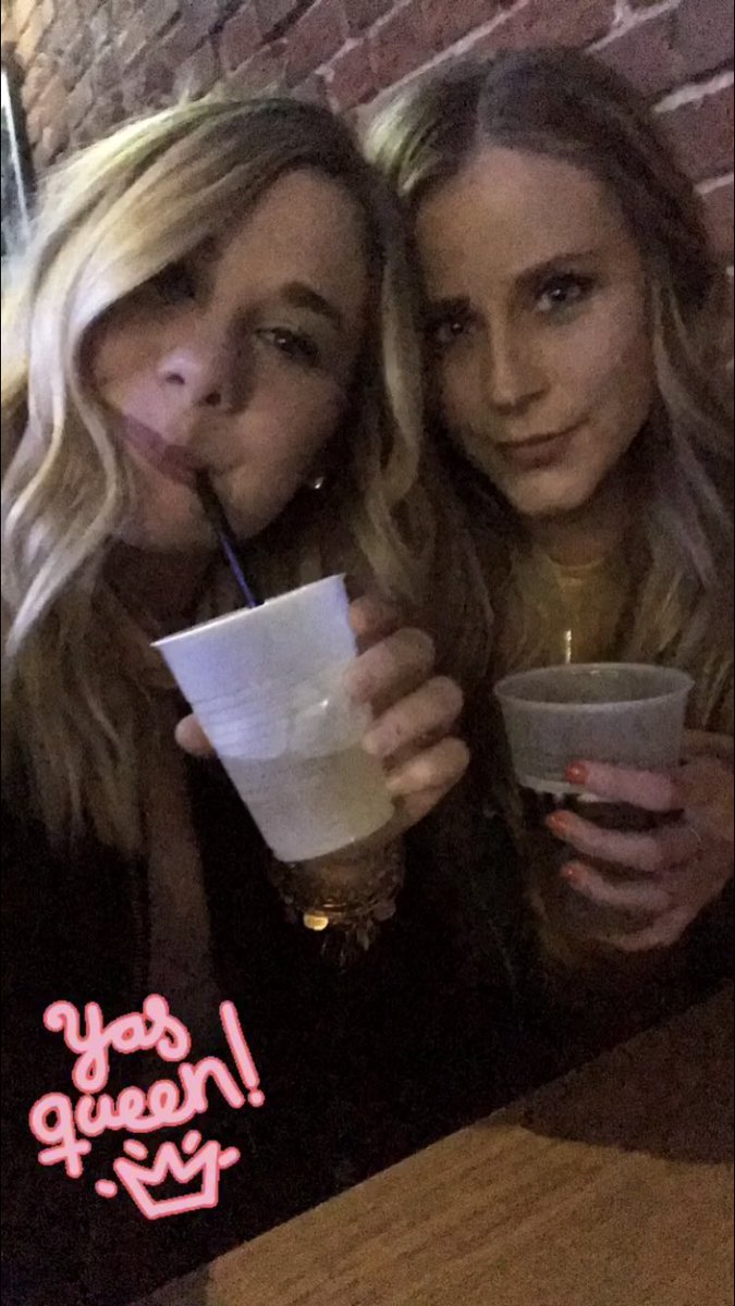 MarissaVickerss's tweet photo. rlly missing my other half❣️ https://t.co/c340eTW14K