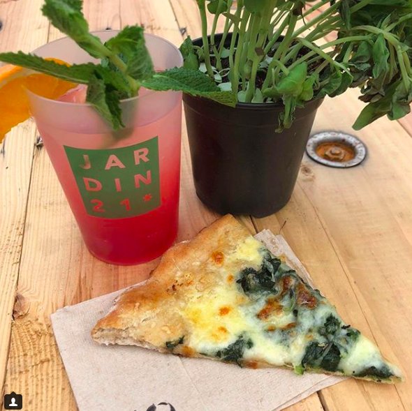 lescamionneuses's tweet photo. *SUMMERTIME* Cet été on investit #Jardin21 au bord du canal à Pantin qui fut imaginé par les party masters de @Glazart ! & we're serving you street-food realness, honey ! So likez la page pour toutes les news liées à ce spot ultra kiffant ! #LCAndFriends #Pouet #Miam https://t.co/EzoYCuKDwX