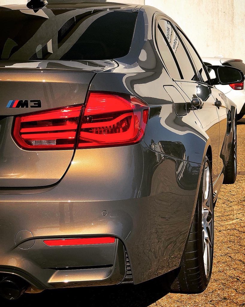dbn_spotter's tweet photo. Some #MondayMotivation in the form of this beautiful #F80 #BMW #M3CompetitionPackage finished in Champagne Quartz Metallic (It’s only a R29 200 option)
📷: @m3kindaguy (Instagram) https://t.co/QtNEbyevqu