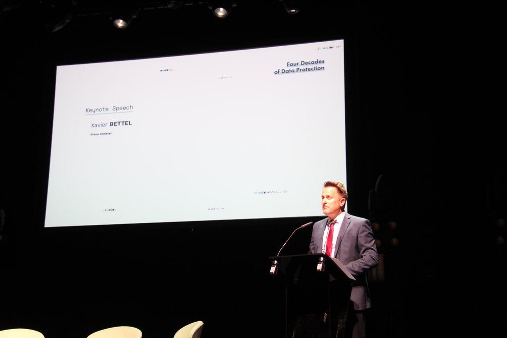 Xavier_Bettel's tweet photo. L’esprit du #RGPD, tout comme le rôle de la  #CNPD n’est pas celui de faire peur aux entreprises, mais bel et bien d’accroître le niveau de protection des données et de la vie privée des citoyens. Il s’agit d’un travail positif au service de l’individu. https://t.co/t8QN2q6ktL