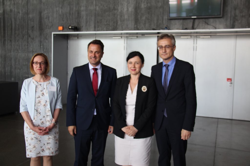 Xavier_Bettel's tweet photo. L’esprit du #RGPD, tout comme le rôle de la  #CNPD n’est pas celui de faire peur aux entreprises, mais bel et bien d’accroître le niveau de protection des données et de la vie privée des citoyens. Il s’agit d’un travail positif au service de l’individu. https://t.co/t8QN2q6ktL
