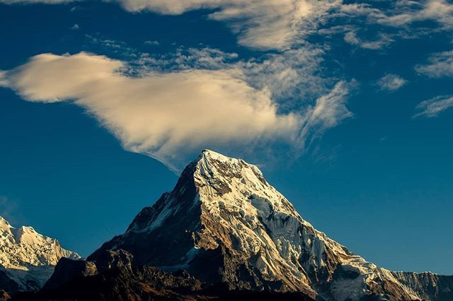 OwenandPlain's tweet image. Machapuchare or the fishtail in Nepal's rugged Annapurna mountain range is believed to be unclimbable and one the least visited places on earth! 
Explore Nepal... more: ift.tt/2Hk4Amk