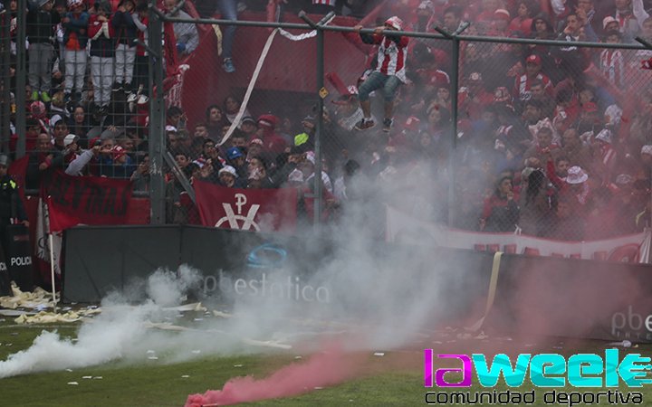 LaWeekOficial's tweet photo. [#FÚTBOL] #BNacional ¡¡#SanMartínxLaWeek es de Primera!!
Ascendió a la máxima categoría del Fútbol Argentino al ganar el Reducido, tras vencer a Sarmiento de Junín por 5 a 1 en La Ciudadela.
¡Felicidades, Pueblo Ciruja!
Galería 👉https://t.co/ICmHQyjzmp https://t.co/BtxlxyV3ju