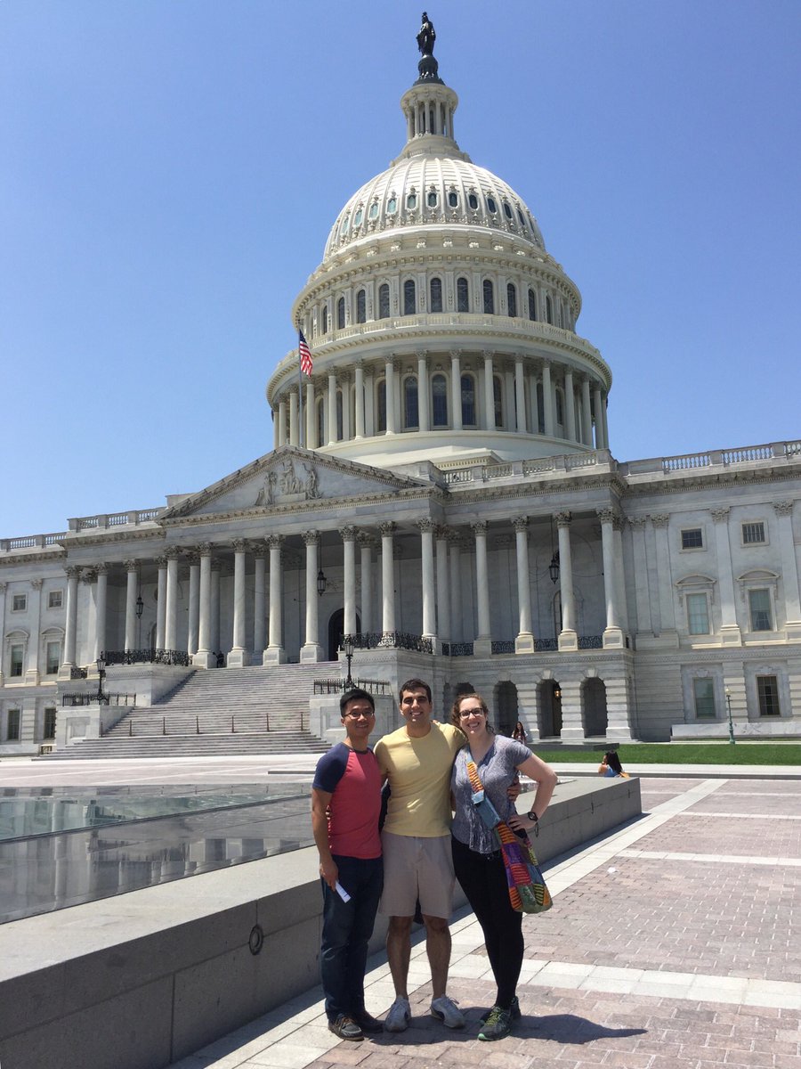 Had some time to check out the #USCapitol before the @ReBuildaKidney meeting! @cleaverlabstud1 #scienceconference #travelforscience #beautifulday