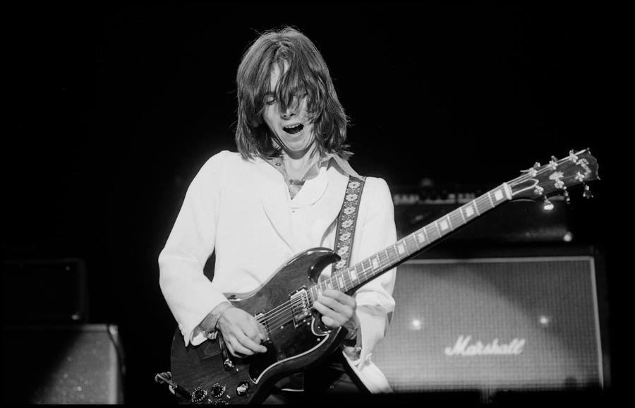 A happy birthday to the incredible Jimmy McCulloch - RIP & God bless! 