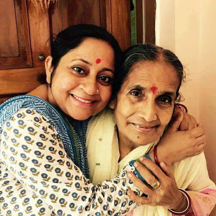 sarkar_supta's tweet photo. @UmbrellaCitizen @india4contests @ContestSource @Contest_in @Contest_Hub @ContestsInIndia @contests2share My mom is #MyCitizenUmbrella.She has been there for all my ups &amp;downs ,almost an invisible force that has held things in place.Her words&amp; lessons grounded me &amp;gave me strength to face the world head-on. She had always saved me from any unwanted situation. https://t.co/sAbUv2AYi7