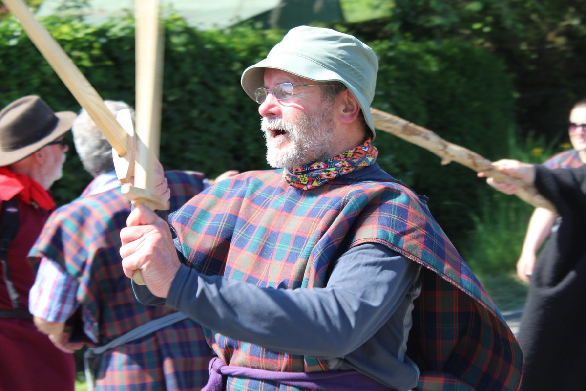 Táin March Festival tweet media