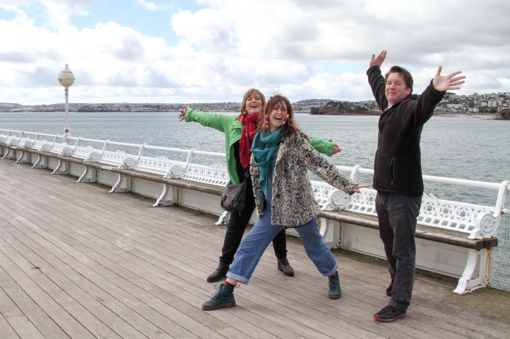GlasdenburyFest's tweet photo. #Throwback on #DevonDay
🌎🌍🌏
In light of #DevonDay, we thought it'd be appropriate to reminisce over the memories of when a few of our #GDTeam members went on @UniqueDevonTour 's AMAZING Agatha Christie Tour!
Truly eye opening.
We cannot recommend #UniqueDevonTours enough! https://t.co/1BLFx2ewP6