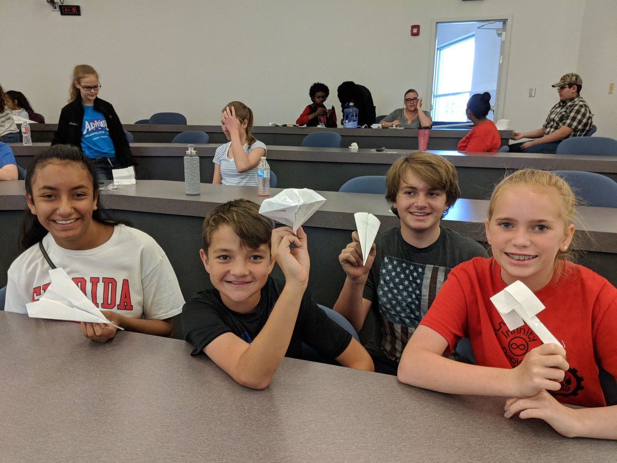 lhulsey98's tweet photo. First Mini Challenge of this year's #STEMchallenge18 is the paper airplane/glider competition! #BringHomeTheCup https://t.co/RwYZsrIuij