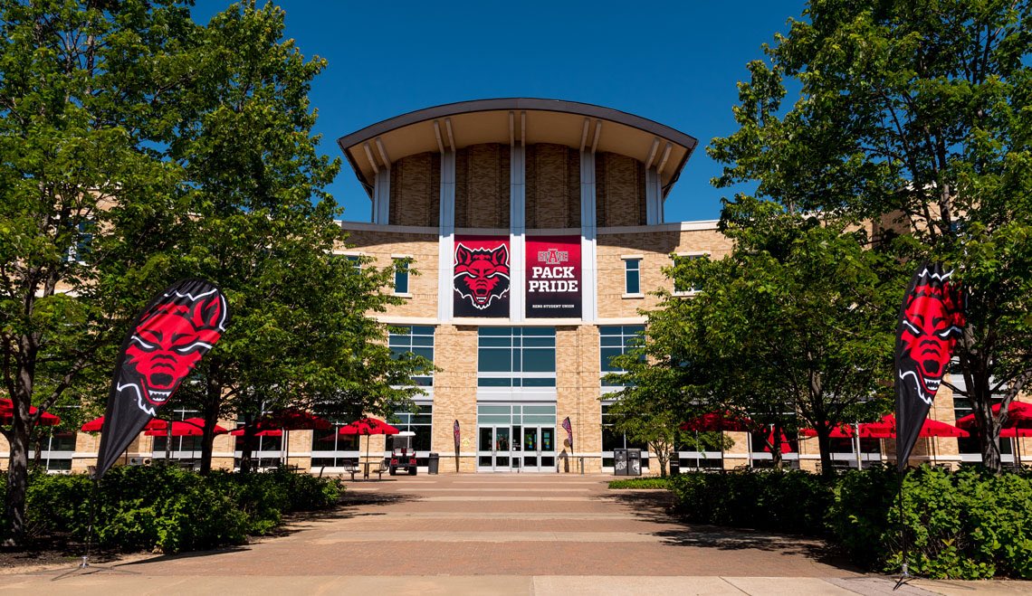 US_Campuses's tweet photo. Arkansas State University— Jonesboro, AR https://t.co/en9PmH222g