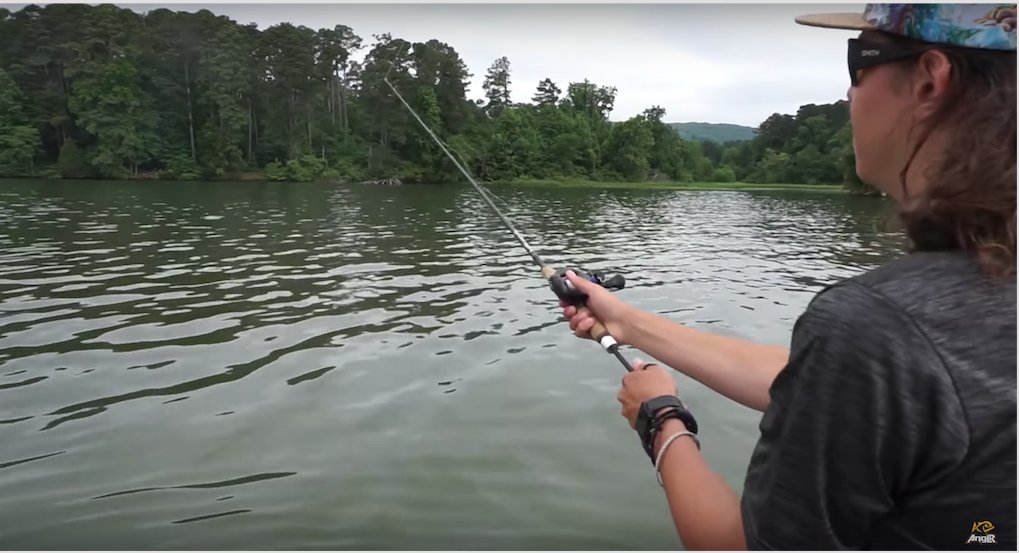 ANGLRfishingapp's tweet photo. Are you chasing bass on a Monday? If you aren't, fill your Monday with the next best thing, #fishingknowledge by checking out the blog from Episode #8 of the #ANGLRTOUR on Lake Guntersville with Grant Labriola! >>> https://t.co/c0XA0cwCqG #avidanglersonly #neverleavethewater https://t.co/ZZNPT8x7uT