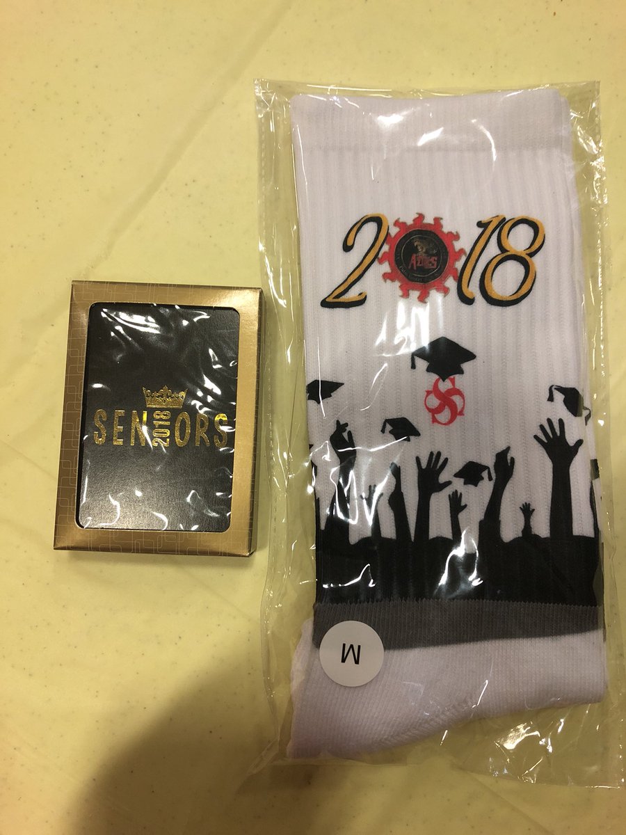 MrMazet's tweet image. The Perfect Senior Checkout Continues 🎓 with Prizes for the 👩‍🎓 👨‍🎓 #AlwaysAnAztec #RadGrad2018 @PDHS2018 @PDHS_Historian #PDAztecPride