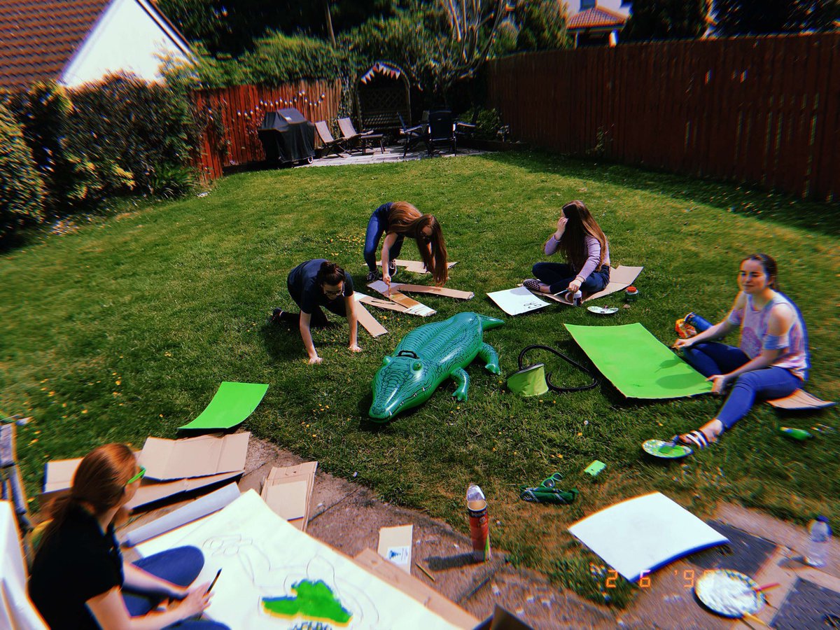 gcswardhouse's tweet photo. INTRODUCING WARD HOUSE OFFICIALS 2018/19🌵🌱☘️🥦🍏💚
We’re SO excited to kick off this year at Sports Day tomorrow!! #GreenQueens #WardArmy https://t.co/6tLo7sGKvI