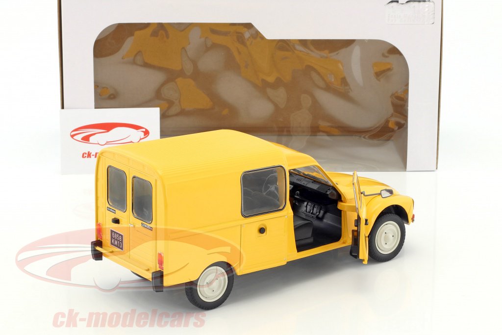 CkModelcars's tweet photo. Zwei neue #Modellautos / two new #modelcars scale 1:18 by #Solido #diecast: #Citroen @Citroen #Acadiane #LaPoste 1984 & #Traction #11CV 1937 new in stock https://t.co/iDxh3yYvQm https://t.co/lAGxVcNGHy