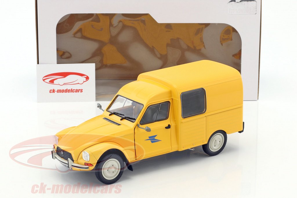 CkModelcars's tweet photo. Zwei neue #Modellautos / two new #modelcars scale 1:18 by #Solido #diecast: #Citroen @Citroen #Acadiane #LaPoste 1984 & #Traction #11CV 1937 new in stock https://t.co/iDxh3yYvQm https://t.co/lAGxVcNGHy