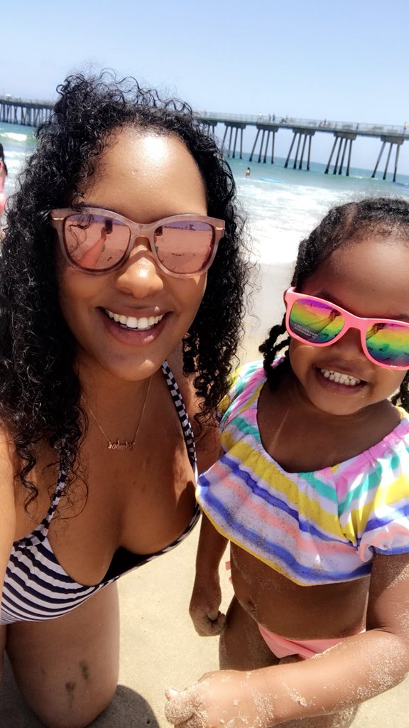 itsmadqueen's tweet photo. Beach day was amazing 😭😭😭 I didn’t want to leave! Back to games this week and we are setting it off with State of Decay 2 tonight at 10pm  #tmqcrew https://t.co/jh3C1rRneH