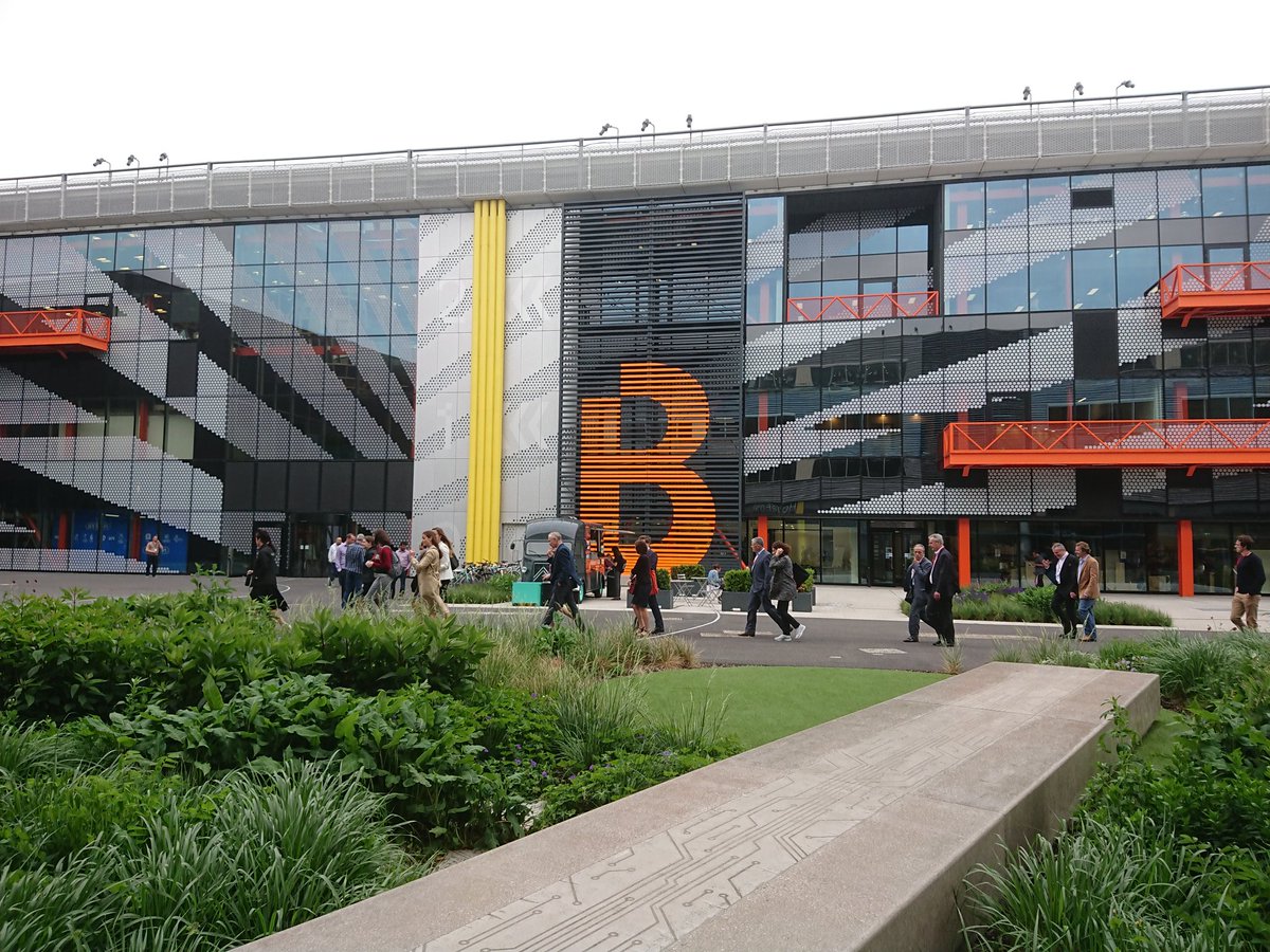 robertdejong's tweet photo. ULI were blessed to explore @HereEast @Plexalcity @Hobs3D and @ucl today and gain insight into how innnovation and collaboration are driving an exciting new #district #placetowatch #innovation #leadership #realestate #robotics #insight https://t.co/i3oesAKU0o