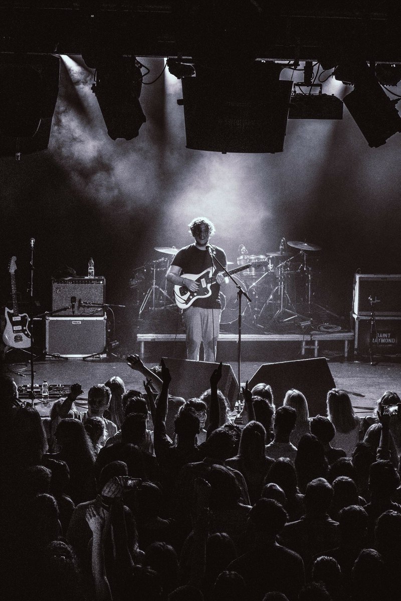 Last show tonight! 

London, let’s make it a good one.