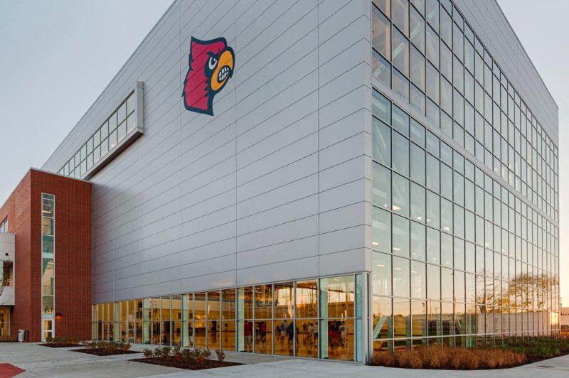 US_Campuses's tweet photo. University of Louisville— Louisville, KY https://t.co/DxLYA8sAui