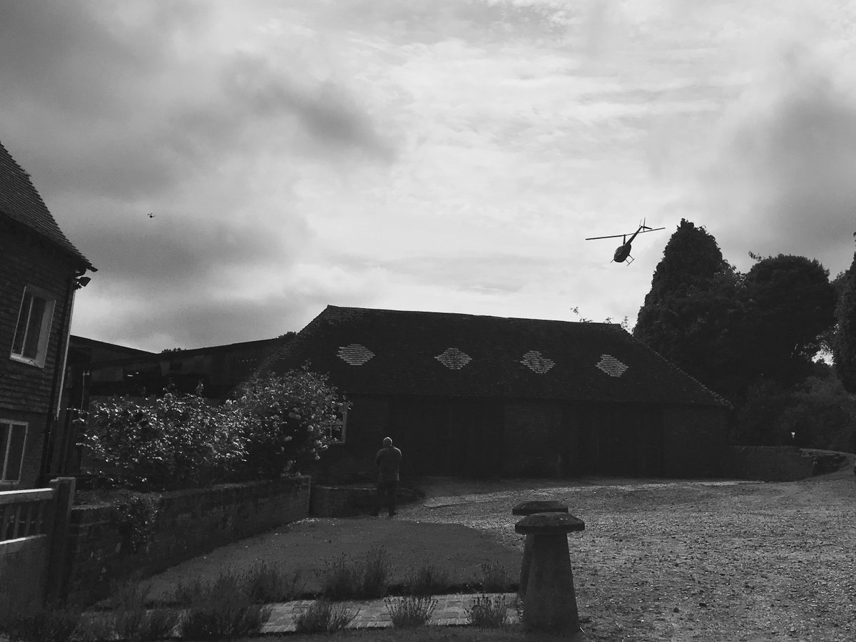 farmlocations's tweet photo. And off goes Mr X. Very exciting day @harefarm on Friday when two superstars did their thing on the farm. Great crew, great spectacle. Released in the Winter #nothingmorecanbesaid #farmlocation #locationshoot #onset #filmcrew #locationfinder #locationscout https://t.co/Z226KSCaxH