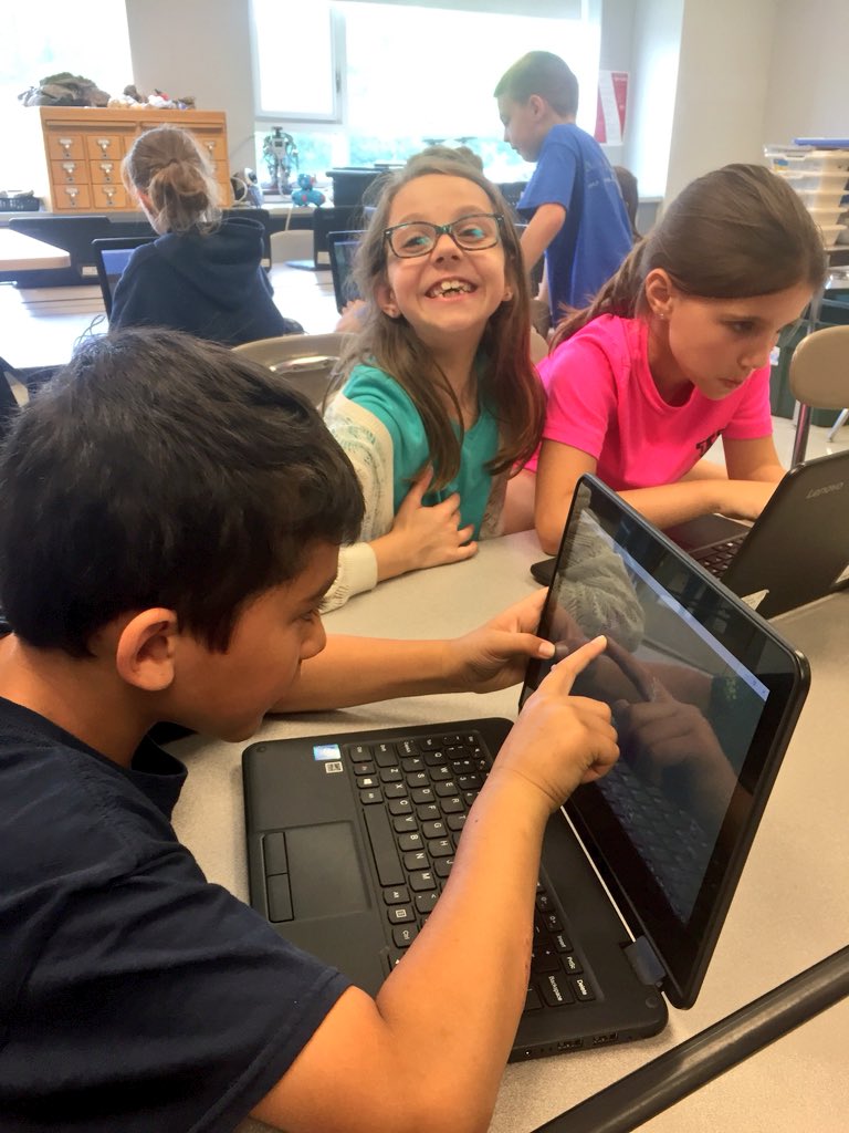 Mrs_Kling_Tech's tweet photo. I played the #beta #version so I know pretty much #everything there is 2 know about #Minecraft #Monday I got it! I got it! I found the perfect area to build my house. Go to your #inventory. I am so #happy. @theedtechworld @edutopia @SASD_Vernfield @PADeptofEd #sasdnext https://t.co/brQDq40cso