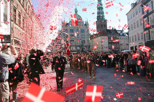 VisitDenmark on Twitter: "Happy Danish Constitution Day! RT @ "How to be #Danish! A quick guide. Even if you're not in #Denmark! … | @HT @Scanditwitchen | @halseanderson https://t.co/2JnHpkF6BQ" https://t.co/qvz3Gv3pnI" / Twitter