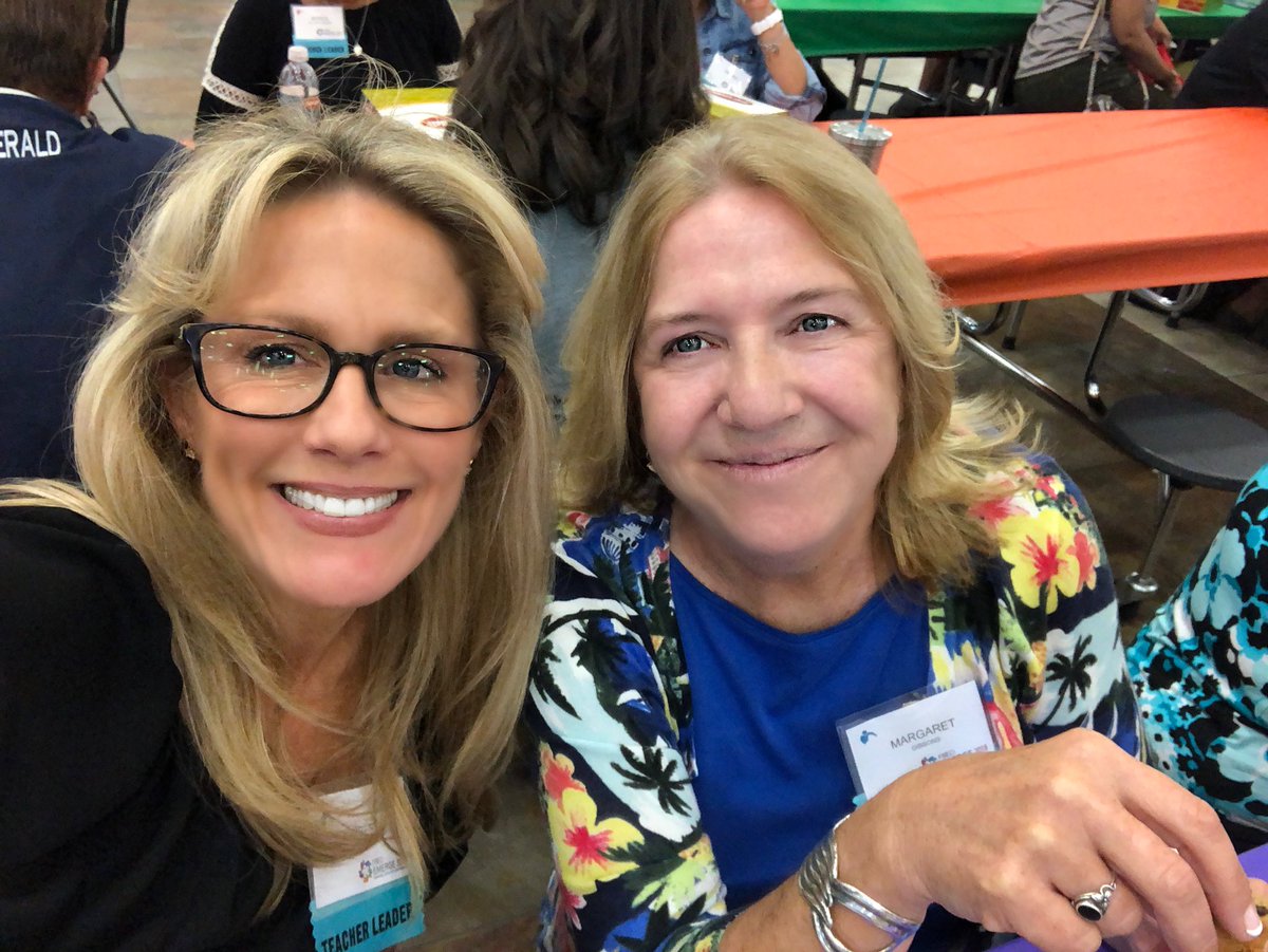 KimLivelyMoats's tweet photo. Enjoying the FBISD Emerge Conference #FBISDEmerge18 https://t.co/LPChVPgoBS