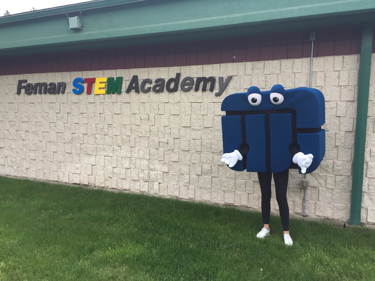 watrust's tweet photo. WT Banks and the Crew in Blue are at Fernan STEM Academy delivering 500 books to students for summer reading! #watrustology #summerreading #wtbcrewinblue https://t.co/JJtTCmLTg5