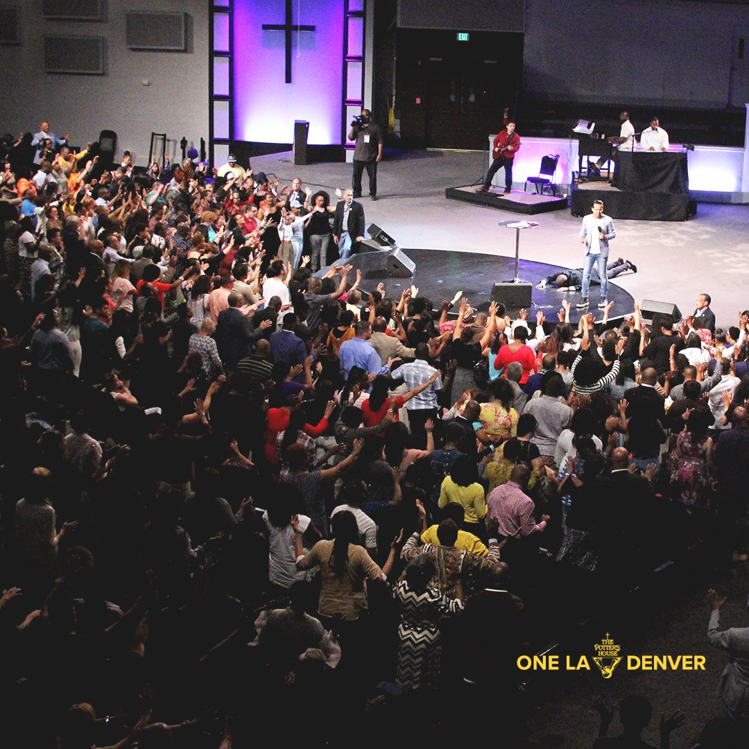 oneonline_'s tweet photo. WHAT A WEEKEND! Thank you @pastorsamuelrodriguez for bringing and sharing your very best with us! We are forever changed and inspired to #ShakeFree #PrivateBattlesPublicRewards
.
.
#TPHD #TPHoneLA #TPHdenver #ToureRoberts #SarahJakesRoberts #Podcast #TPHPodcast #LA #LAChurches https://t.co/o92evazwye
