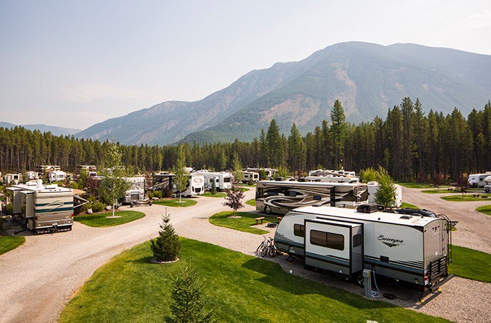 Planning an RV adventure? Use these 8 tips to make your next RV trip itinerary better than ever before! bit.ly/2LlbQkd