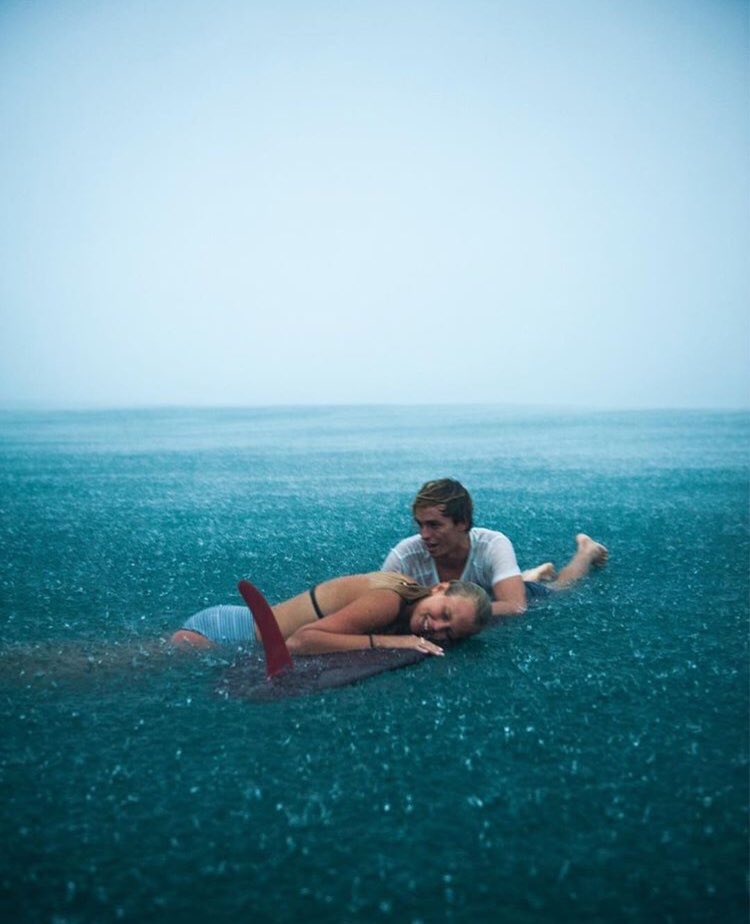 AlejandraSurfer's tweet photo. π this pic, cause represents our siblingsβs devotion ,love you to the moon and back my beloved little brother @ChrisSurf_ βπΌπΌβπΌπΌ #BlessedAle π· by Woody Gooch https://t.co/cL19YsTJGa