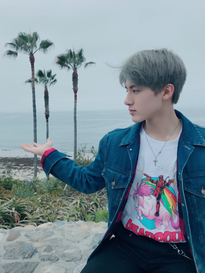 WE_THE_BOYZ's tweet photo. [에릭] 더비 곁은 아니지만.., ㅠㅠ 
바다다! 🏖😍
Good to be back home~ https://t.co/YefZjwRtpk