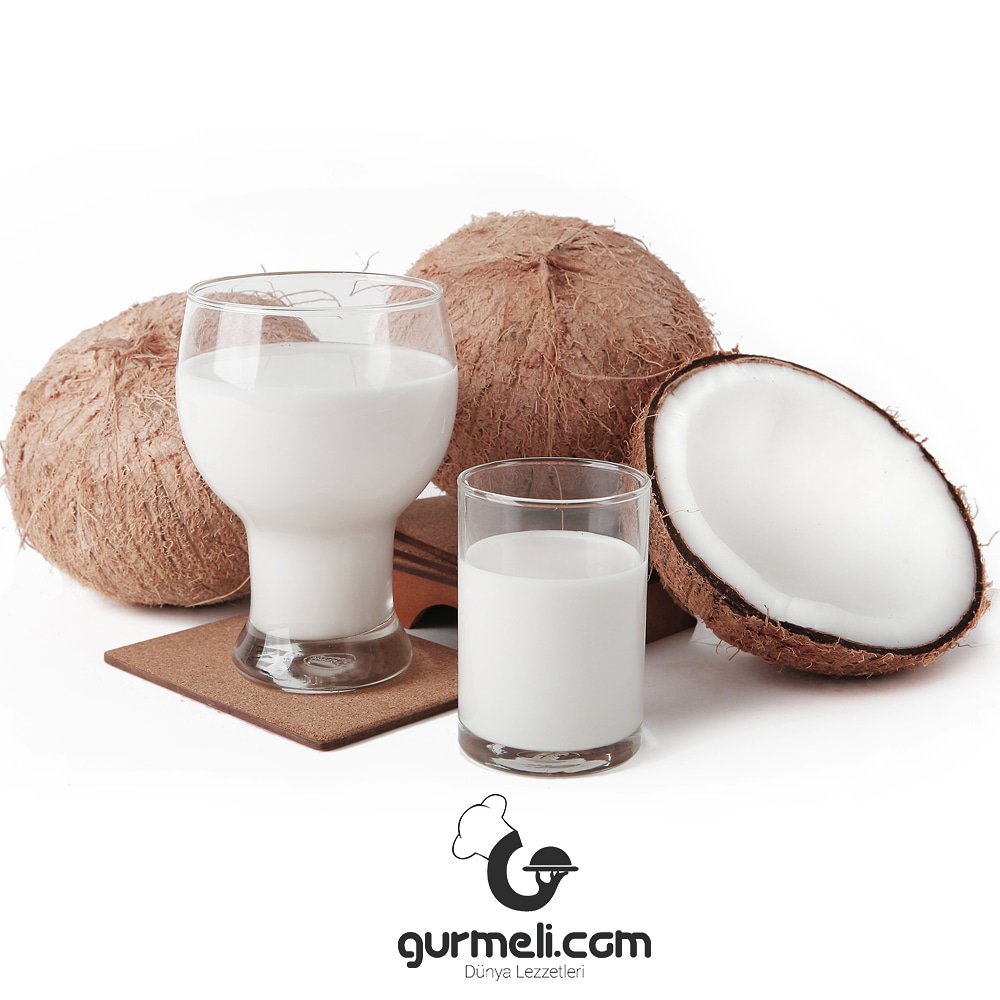 Doğal besinler arasında sağlık açısından inanılmaz faydaları olanlardan bir tanesi de hindistan cevizidir. Hindistan cevizi hint evlerinde asırlar boyunca alternatif tedavi olarak kullanılmıştır ve hala kullanılmaktadır. 
#İçecek #HindistanCevizi #Organik #GurmeEli #gurmeli