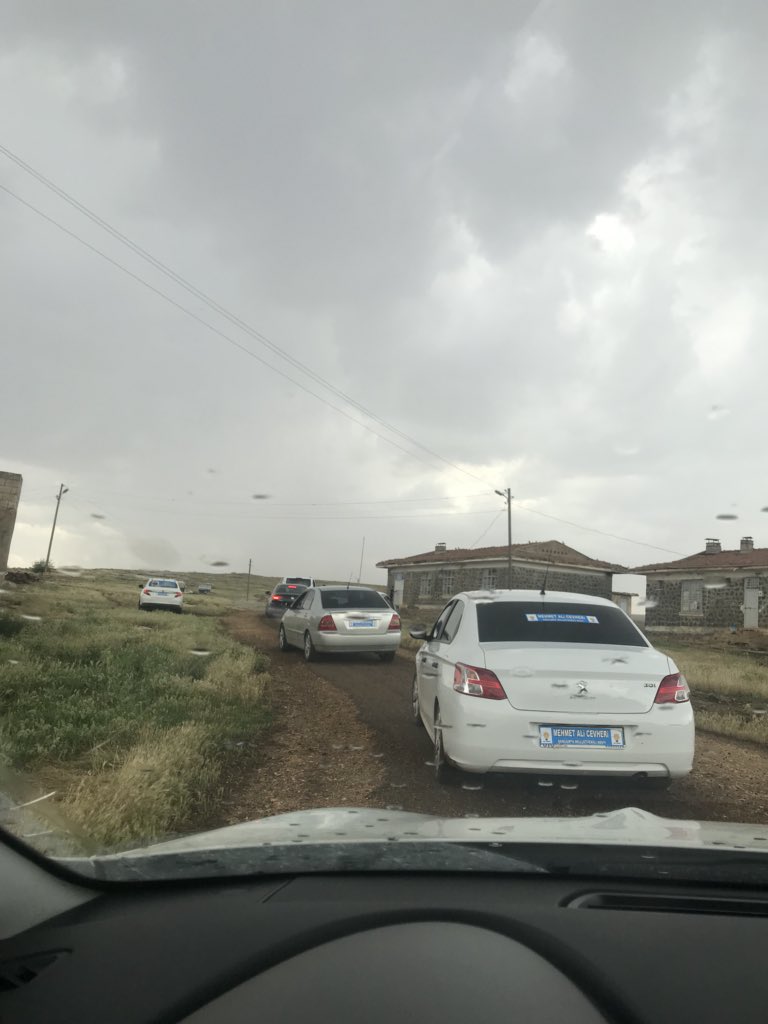 ibrahimtugbay's tweet photo. Esder Şanlıurfa Şube Başkanımız @mehmettugbay71 ile Kırsal bölgelerimizin sıcak insanından destek istedik . Seçim çalışmaları için sahadaydız.@malicevheri @Akparti @akpartiurfa @akgencliksurfa https://t.co/8xVHFTYKVP