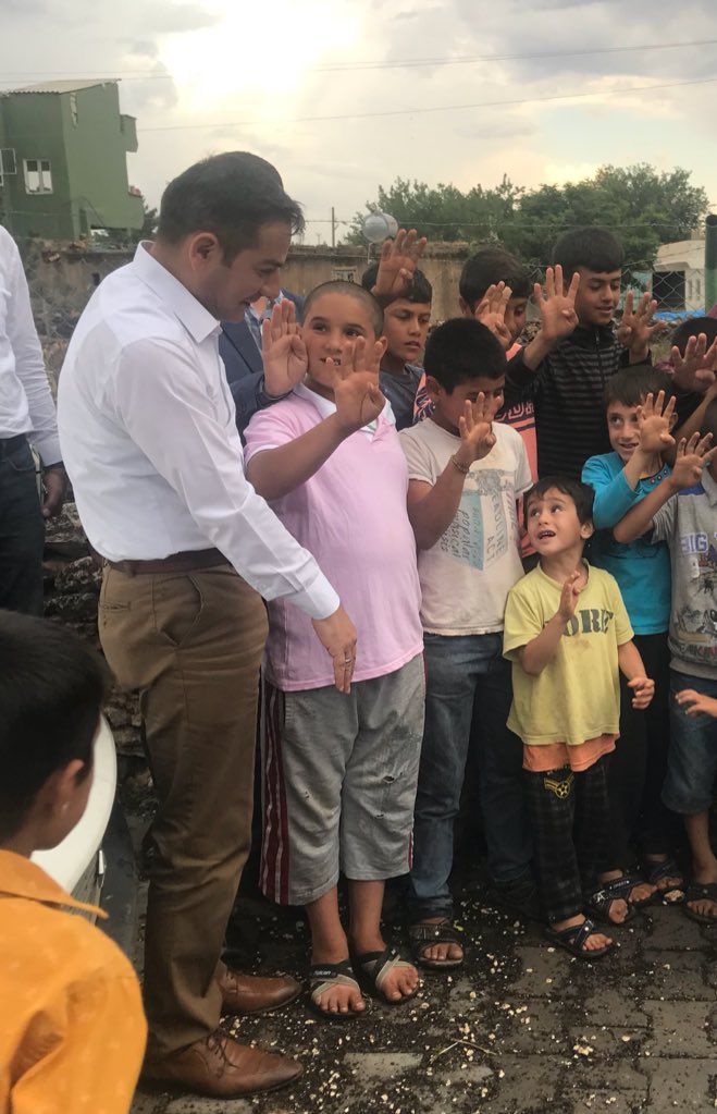 ibrahimtugbay's tweet photo. Esder Şanlıurfa Şube Başkanımız @mehmettugbay71 ile Kırsal bölgelerimizin sıcak insanından destek istedik . Seçim çalışmaları için sahadaydız.@malicevheri @Akparti @akpartiurfa @akgencliksurfa https://t.co/8xVHFTYKVP