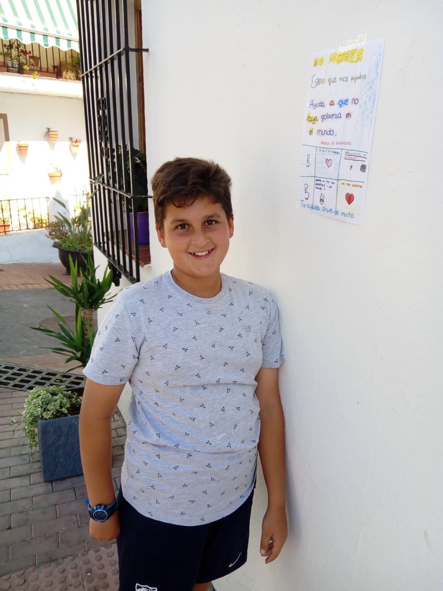Coglobal_es's tweet photo. ¡Decorando las calles con Objetivos de Desarrollo Sostenible! Escolares del #RincondelaVictoria salieron este fin de semana a sus barrios para pegar la cartelería que han diseñado por los ODS: contra el hambre y la pobreza,la igualdad y por el clima + info https://t.co/YCGv1IHucr https://t.co/ONCwMiG2pI