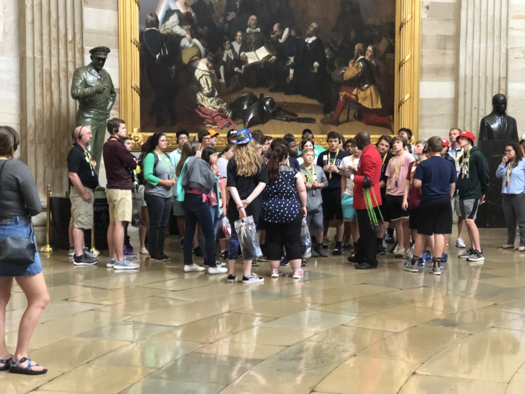 DVMS_8th_Grade's tweet photo. It’s time for our tours of the Capitol. #dvmscelebrates @DMSPanthers https://t.co/X2FZutc2CD