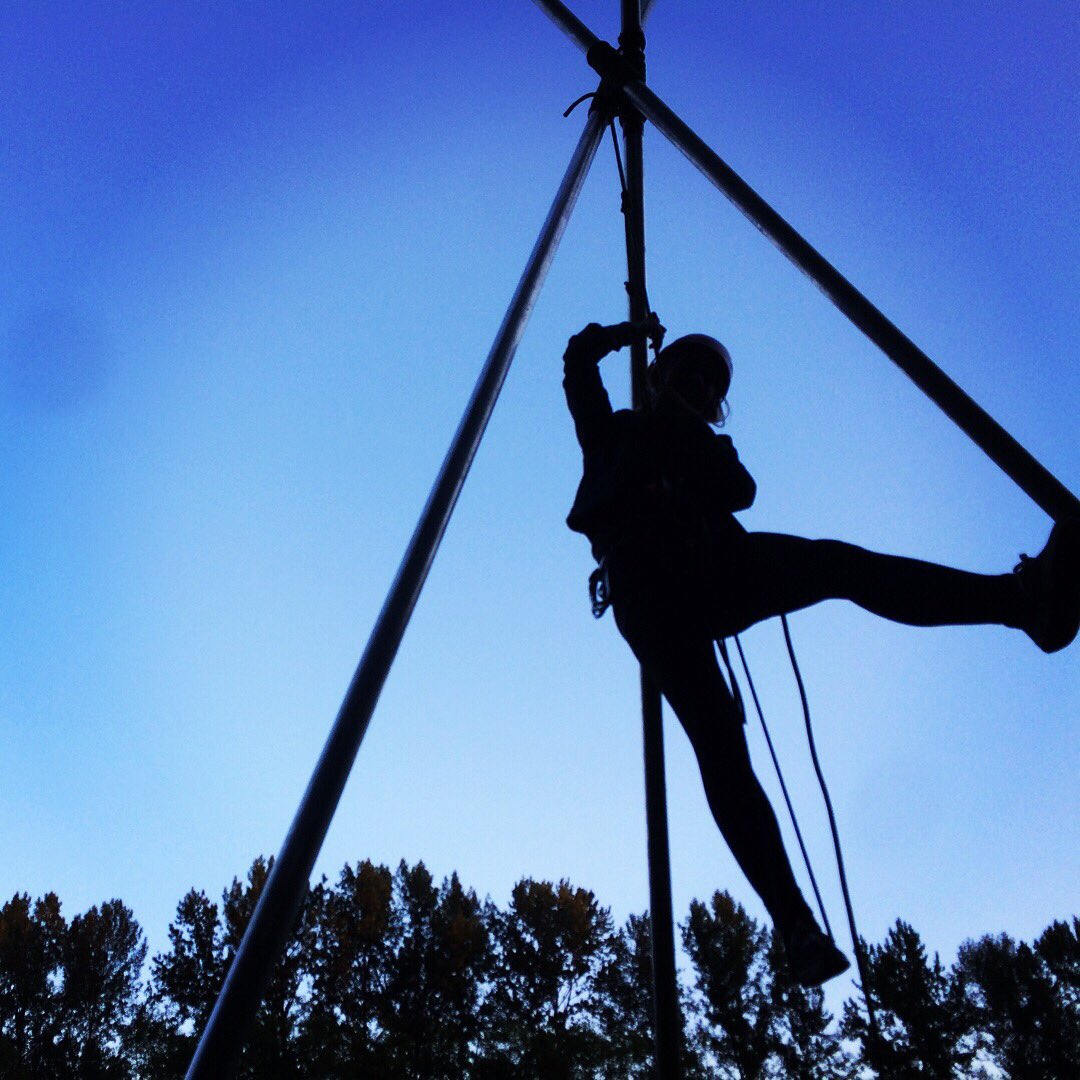 GPCvolunteers's tweet photo. Tripod training! #stopKm #notpipelines https://t.co/D75QVViikF