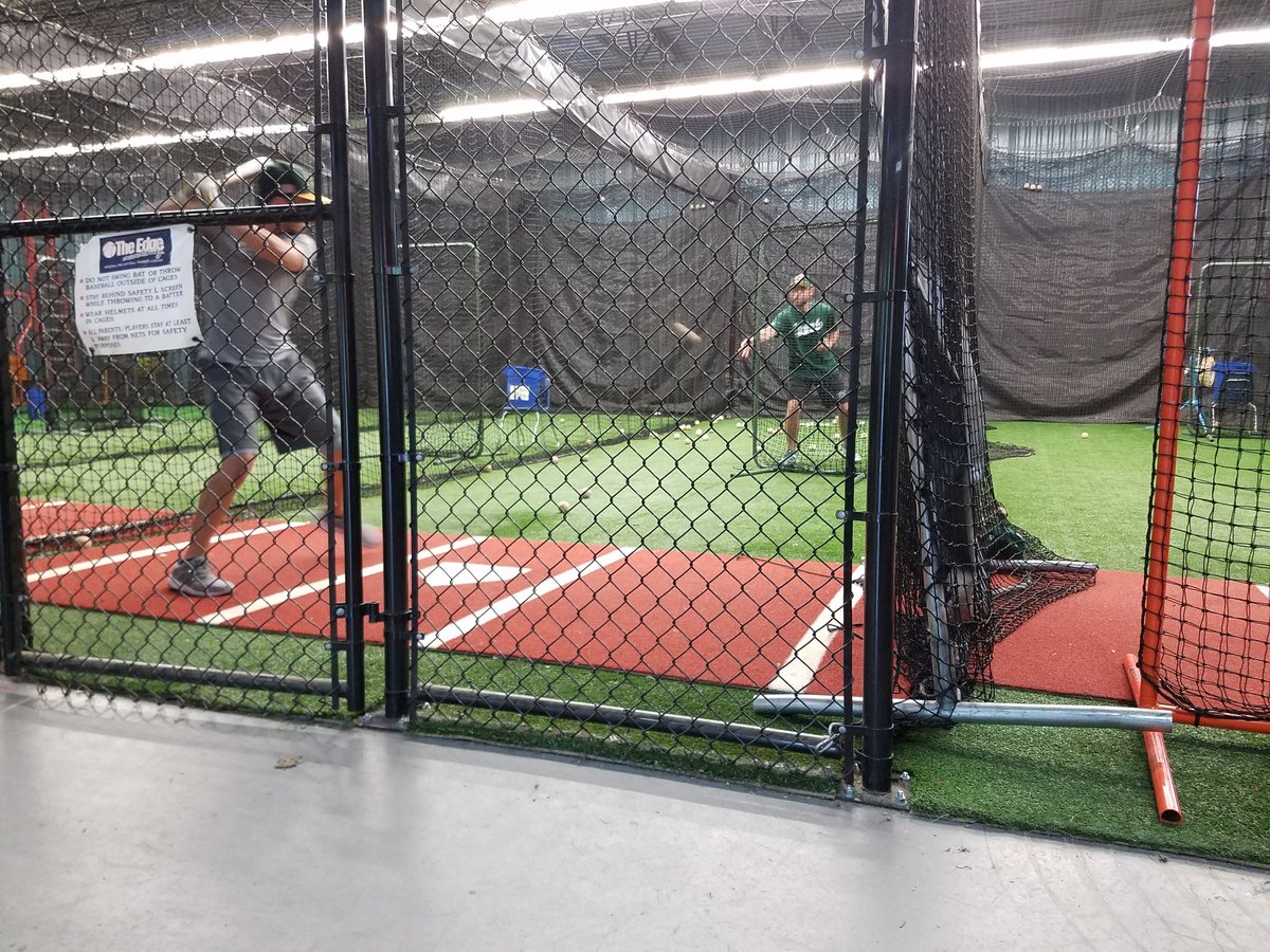 Sanford_Mainers's tweet photo. It may be 45 Degrees a d Raining in June but the Mainers are hitting the cages and the mound as we get Closer to Opening Night on Wednesday at Goodall!  #MainersNation #HardWorkPaysOff https://t.co/3mEXDG2Onj