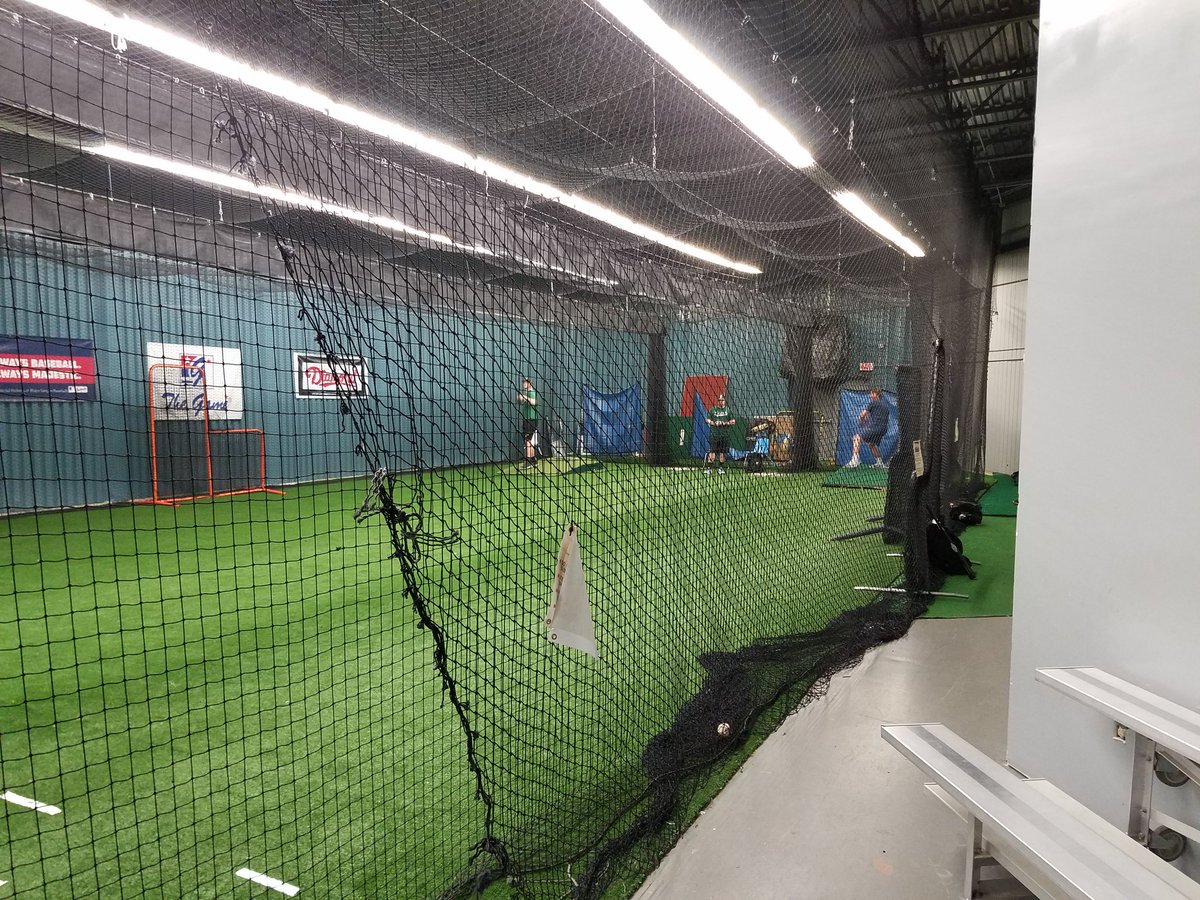 Sanford_Mainers's tweet photo. It may be 45 Degrees a d Raining in June but the Mainers are hitting the cages and the mound as we get Closer to Opening Night on Wednesday at Goodall!  #MainersNation #HardWorkPaysOff https://t.co/3mEXDG2Onj