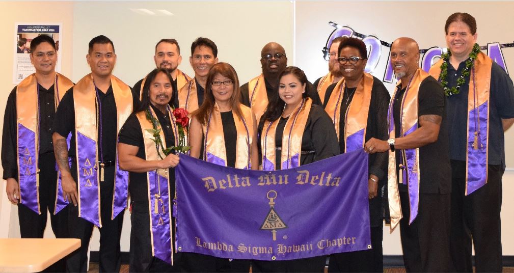 DeltaMuDelta's tweet image. Check out the Lambda Sigma Chapter from the @UOPX in #Hawaii!! 

#DeltaMuDelta #LambdaSigma #OutstandingStudents #UniversityofPhoenix #InductionCeremony